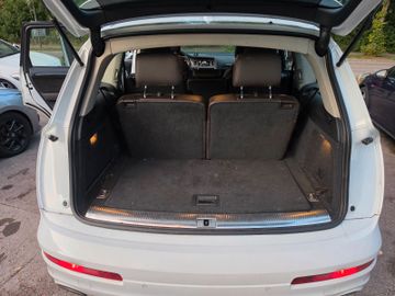 Audi Q7 - 12