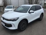 Volkswagen Tiguan 1.5 eTSI DSG Life+AHK+LEDPlus+18"+Navi - Volkswagen Tiguan Tageszulassungen mit Benzin-Antrieb