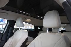 Fahrzeugabbildung Ford Mustang Mach-E 99 kWh AWD White Edition
