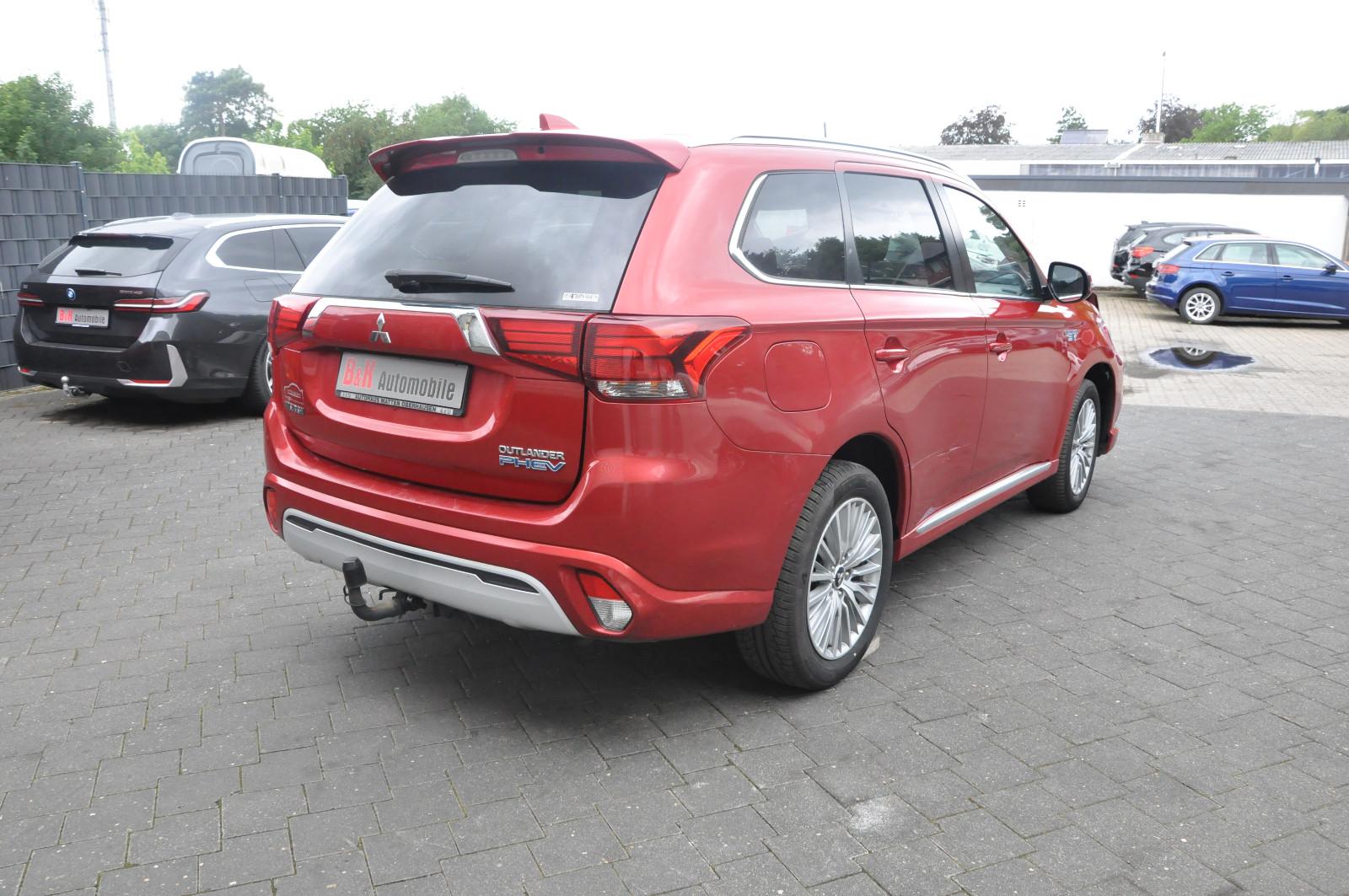 Mitsubishi Outlander PHEV Basis 4WD