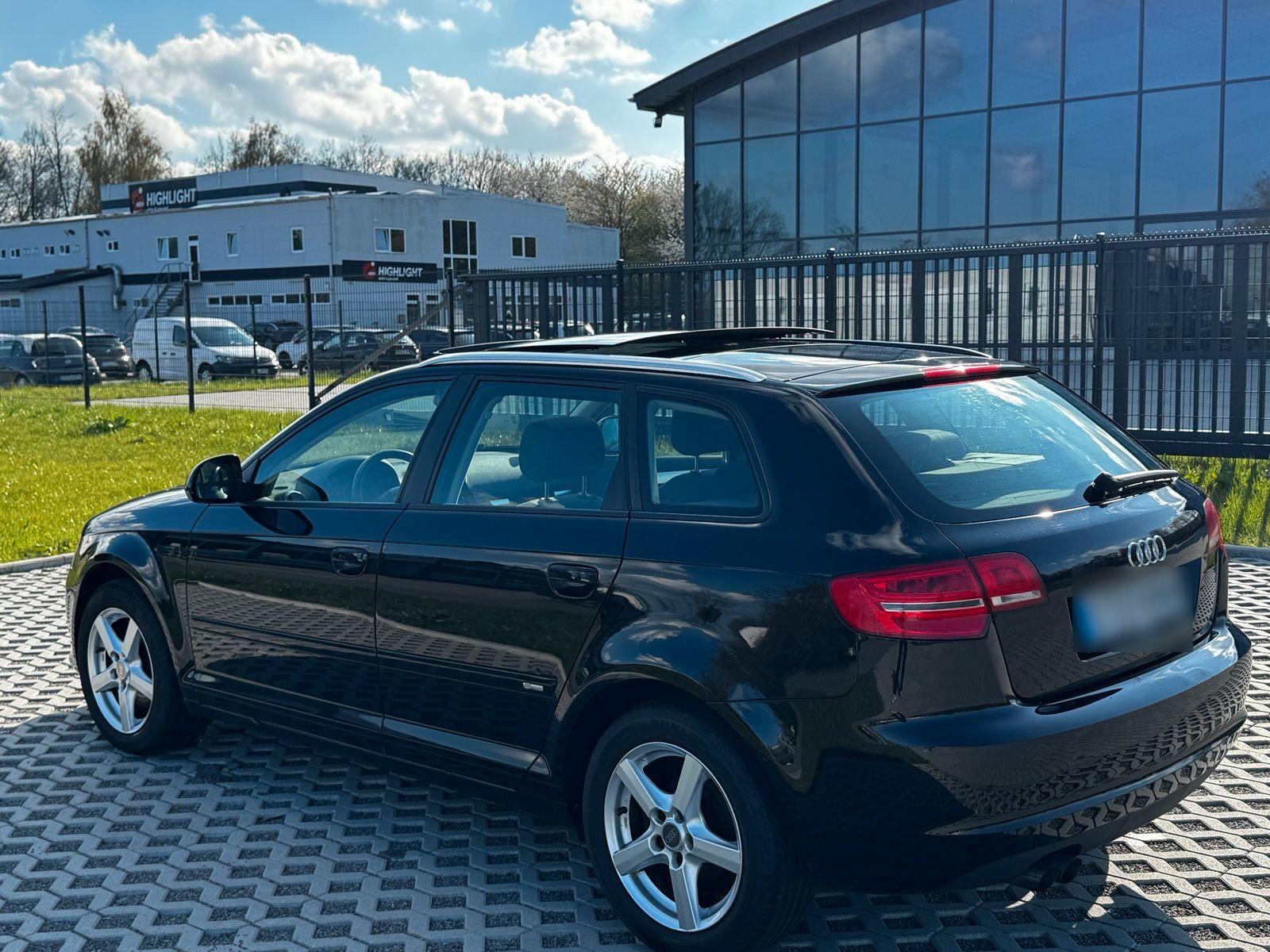 Audi A3 2008 — interior