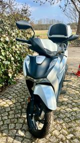 Honda SH 150i Matt Cool White - ein Urlaub - HONDA SH 150I