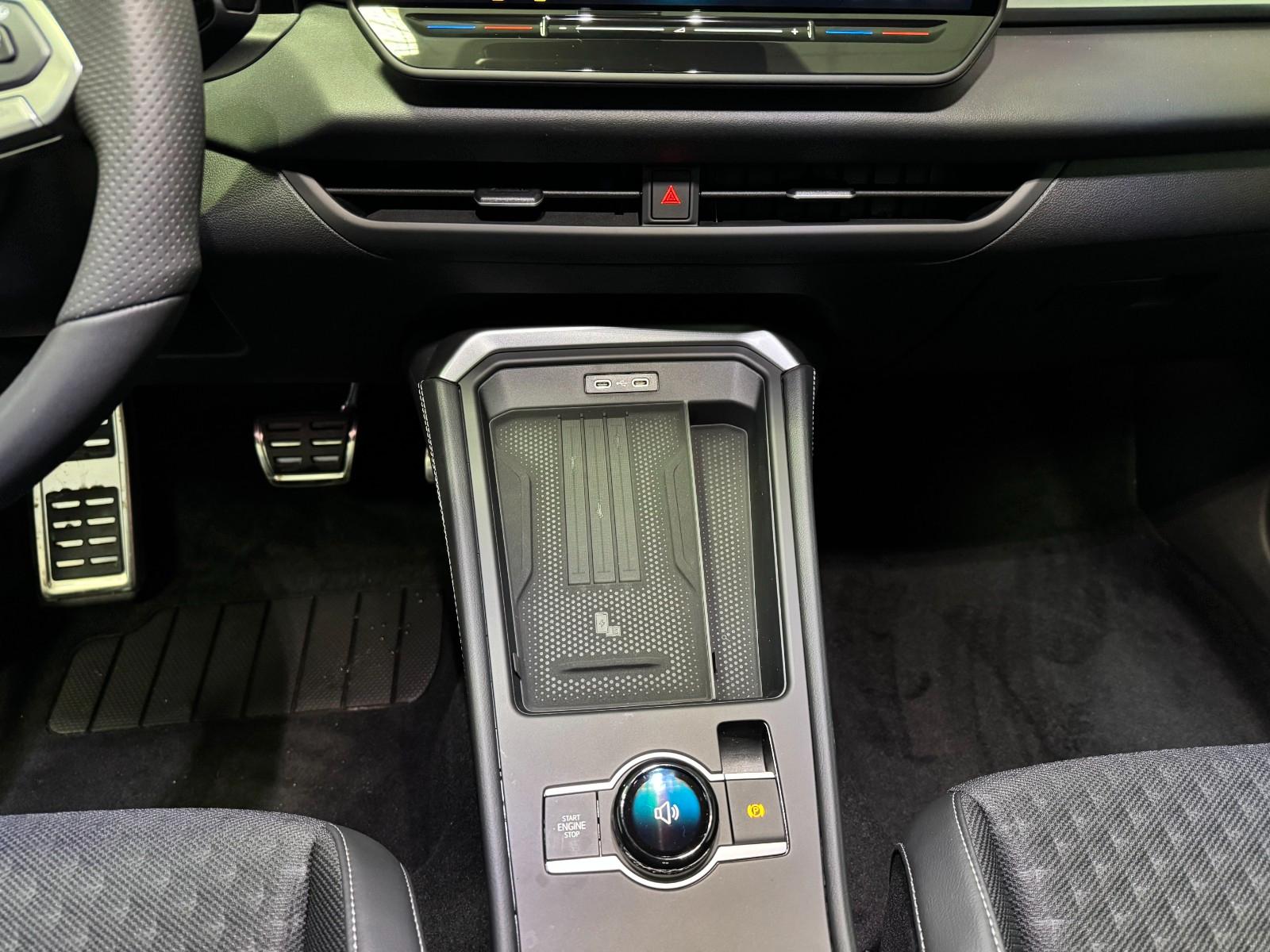Volkswagen T-Roc 1.5 neues Modell R-Line AHK*elek Kofferr., миниатюра 20