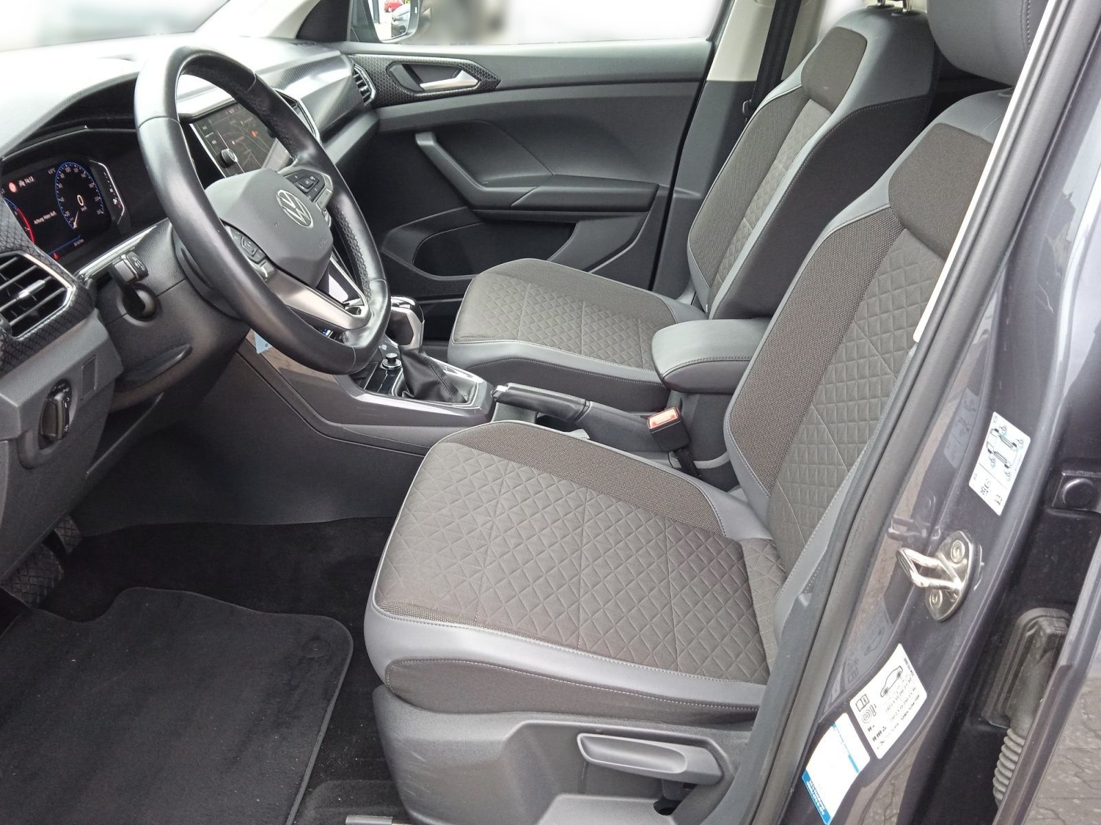 Volkswagen T-Cross - Bild 14