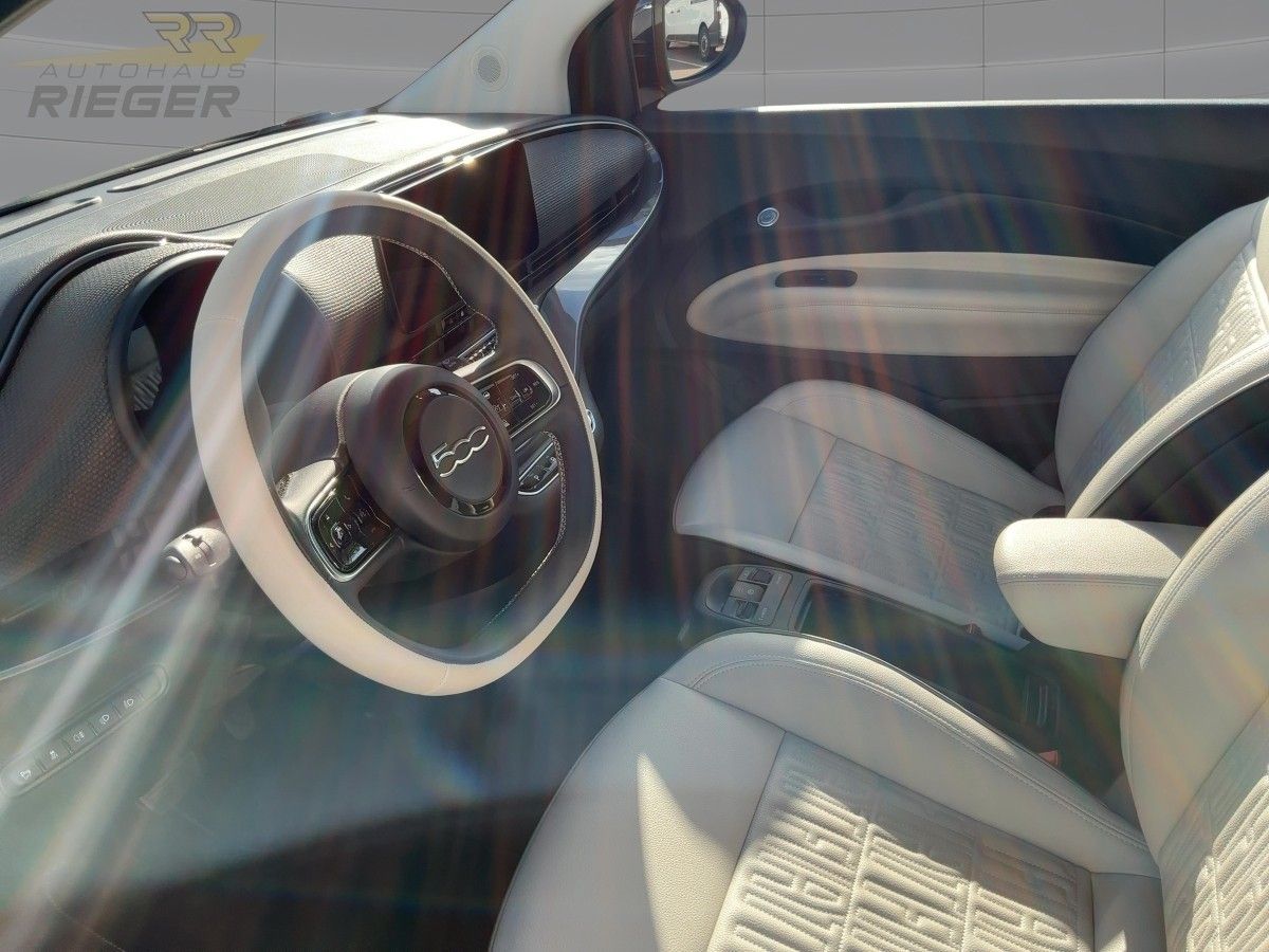 Fahrzeugabbildung Fiat 500 500 e Cabrio La Prima