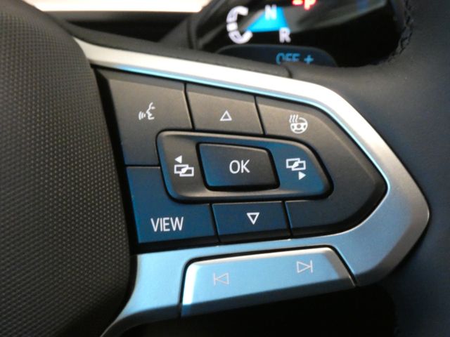 Tayron 2.0 TDI Life DSG AHK NAVI 7 SITZER