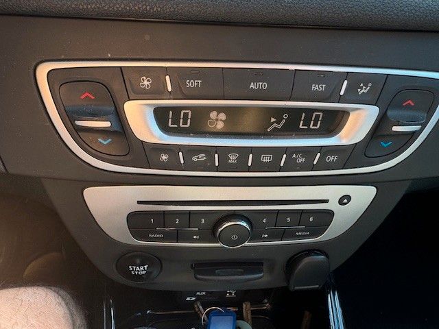 Fahrzeugabbildung Renault Megane III Grandtour BOSE Edition