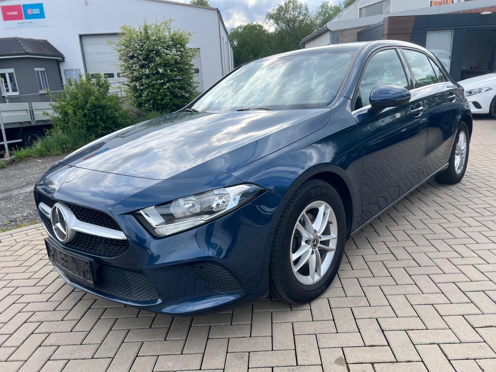 Mercedes-Benz A 180 d Teilleder Alu Euro6