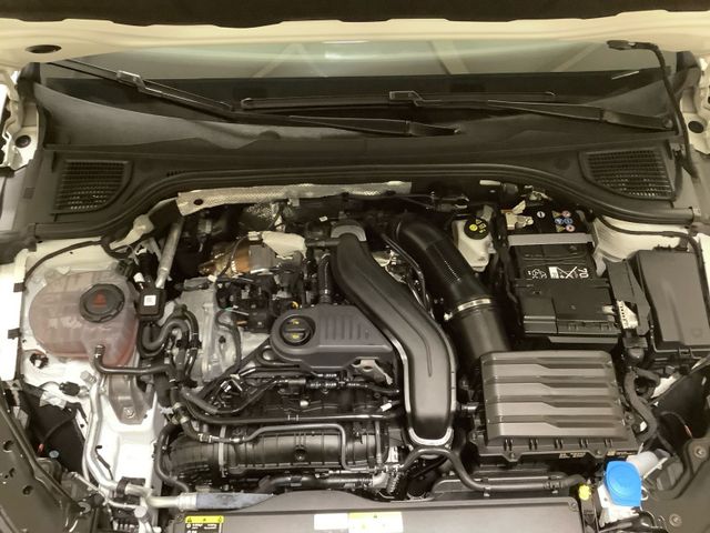 Golf Life 1,5 TSI 85 kW  AZV, Pano, ACC, LED, SH