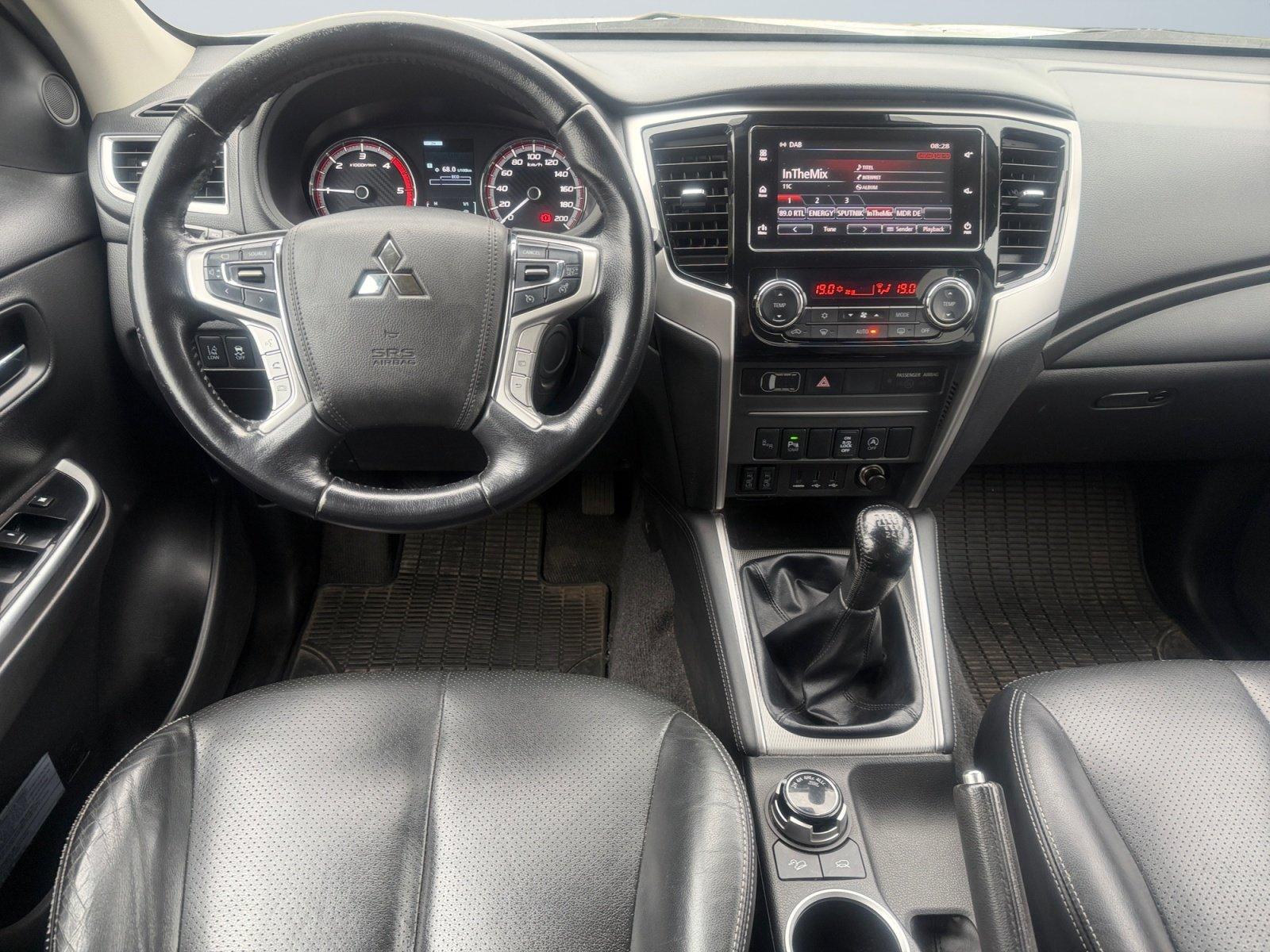 Mitsubishi L200 Top 4x4 2.2 Doppelkabine TEMP+SHZ+USB
