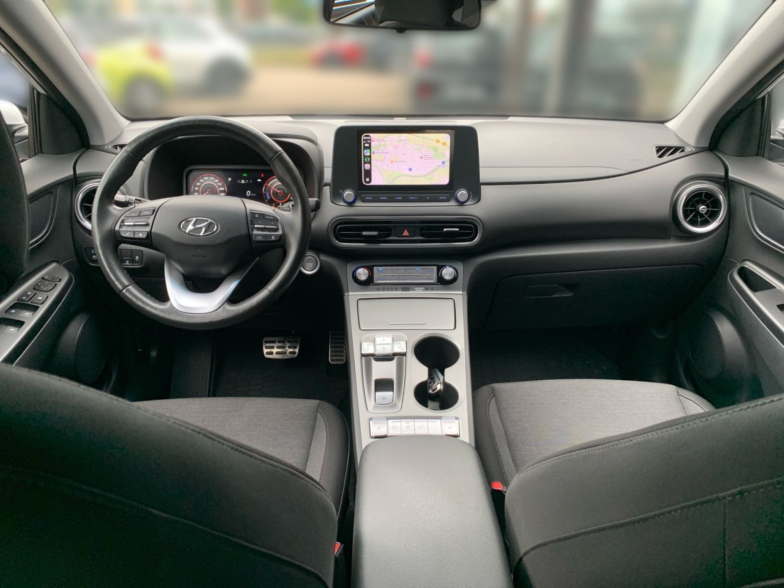 Fahrzeugabbildung Hyundai KONA Select Elektro 11 kW OBC Sitzheizung