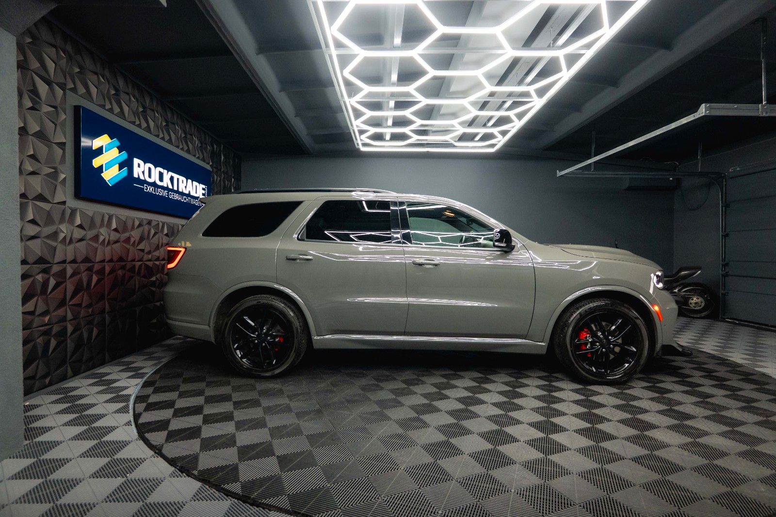 Fahrzeugabbildung Dodge Durango 5.7 V8 R/T 4x4 Night-Paket Modell 22 ACC