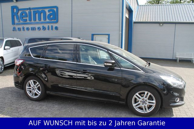 Ford S-MAX Titanium 2,0D , LED, Navi, Kamera