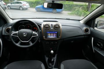 Fahrzeugabbildung Dacia Sandero II Stepway Celebration