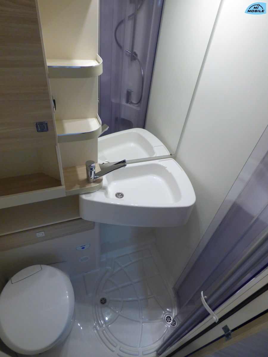 Fahrzeugabbildung Eura Mobil Activa ONE 570 HS *SCHAUSONNTAG 11-16 Uhr*