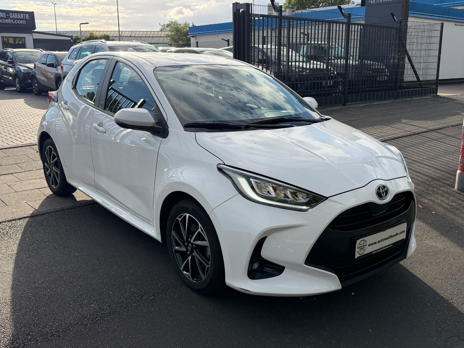 Toyota Yaris Hybrid Team Deutschland imagem 3