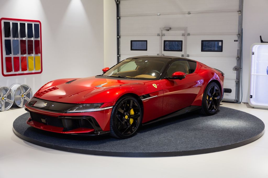 Image of Ferrari 12Cilindri