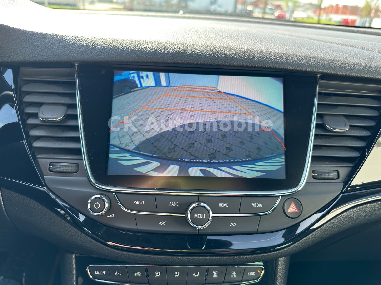 Fahrzeugabbildung Opel Astra K 1.6 Turbo Dynamic Autom./Navi/LED/ACC