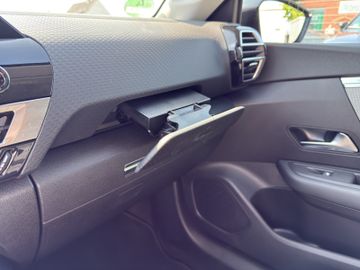 Citroën C4 MAX 1.2 PureTech 130 +HUD+Kam.+LED+SHZ+SpurH