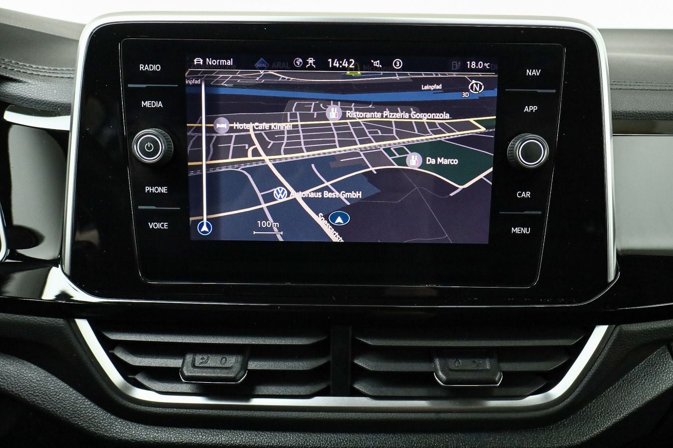 Volkswagen T-Roc - Bild 17