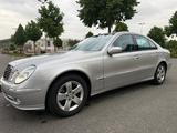 Mercedes-Benz E 320 4MATIC AVANTGARDE Avantgarde - Mercedes-Benz E 320: Avantgarde