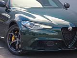 Alfa Romeo Giulia Veloce Q4 280 PS (Panorama/Kamera/H&K) - Alfa Romeo: Veloce