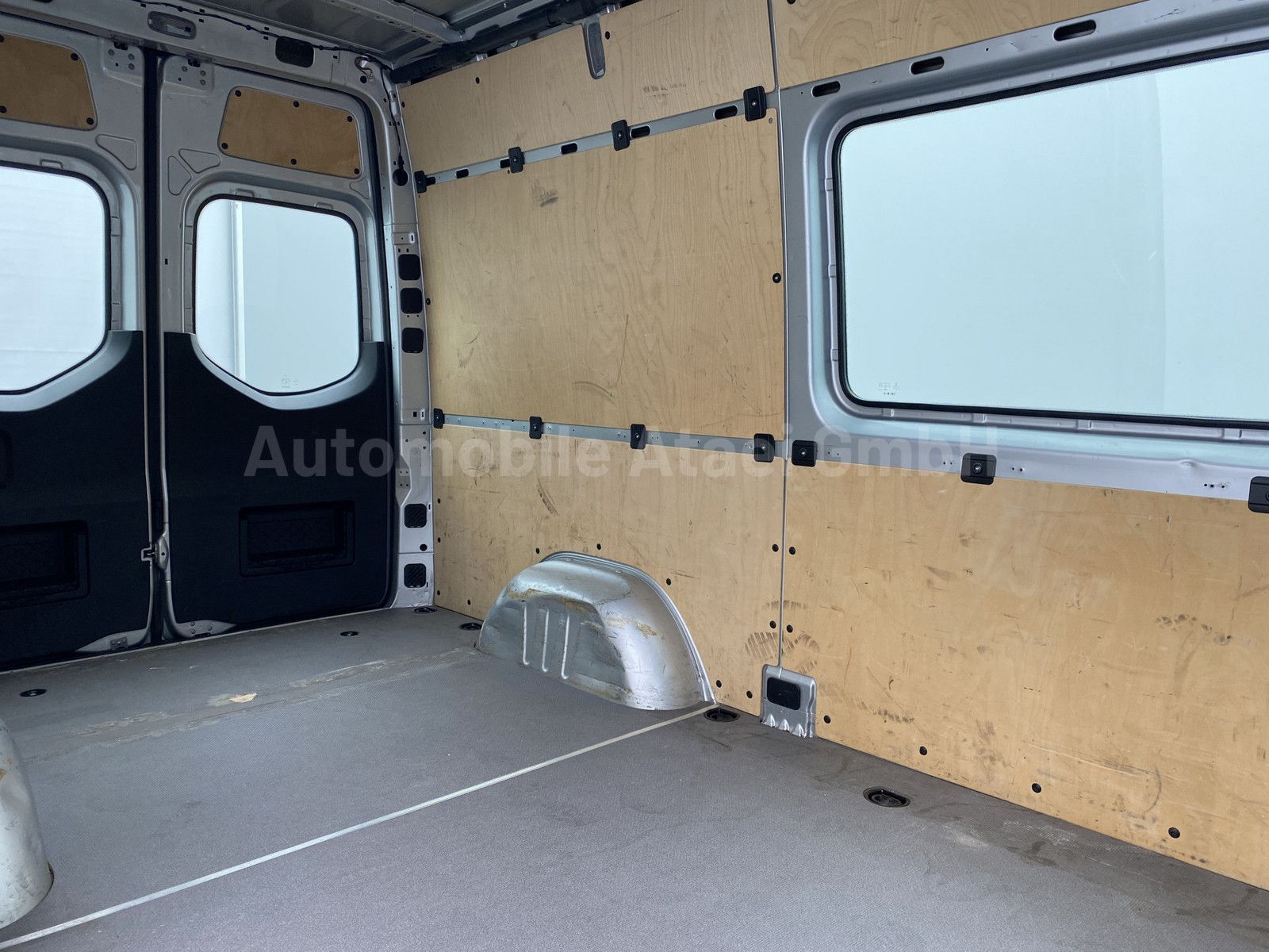 Fahrzeugabbildung Mercedes-Benz Sprinter 316 Automatik AHK+ NAVI 6483