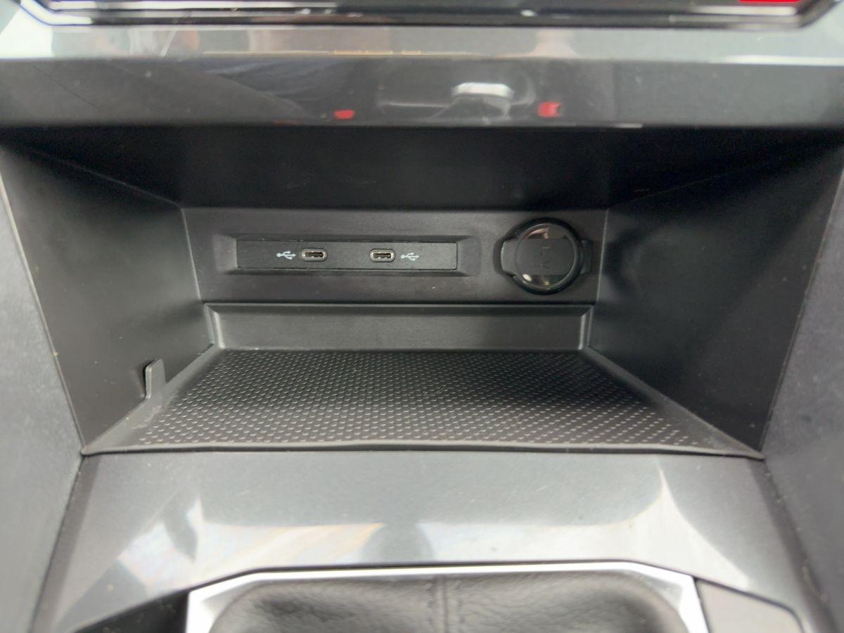 Volkswagen Tiguan 2.0 TDI Elegance Einparkhilfekamera AppCo