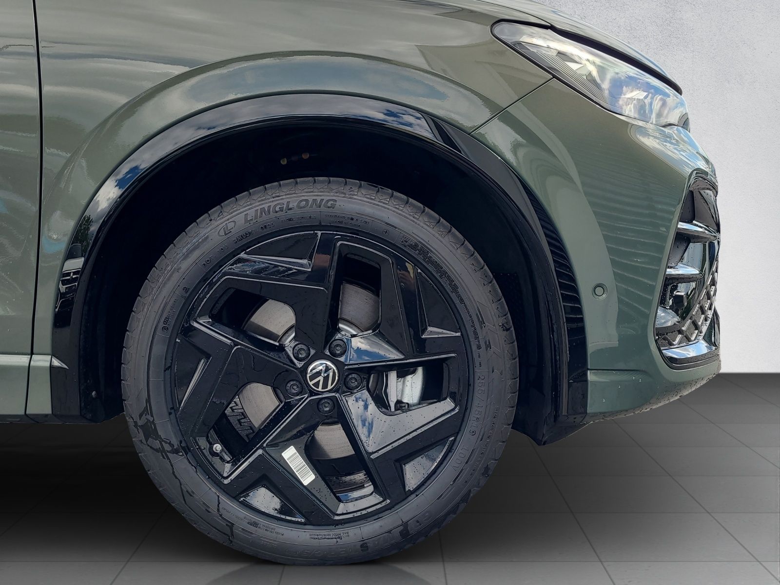 Volkswagen Tiguan R-Line 1.5 TSI eHybrid BlackStyle IQLight foto 3