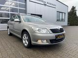 Skoda Octavia Combi Family - Skoda Octavia aus 2012 mit Diesel-Antrieb: Kombi