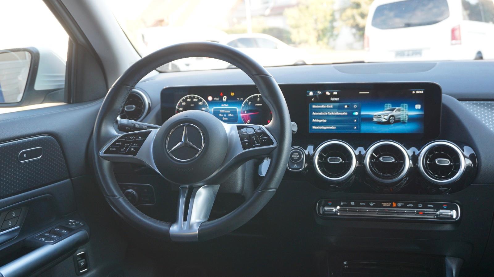 Mercedes-Benz GLA d Progressive Teilleder SHZ VDD Mwst, миниатюра 10