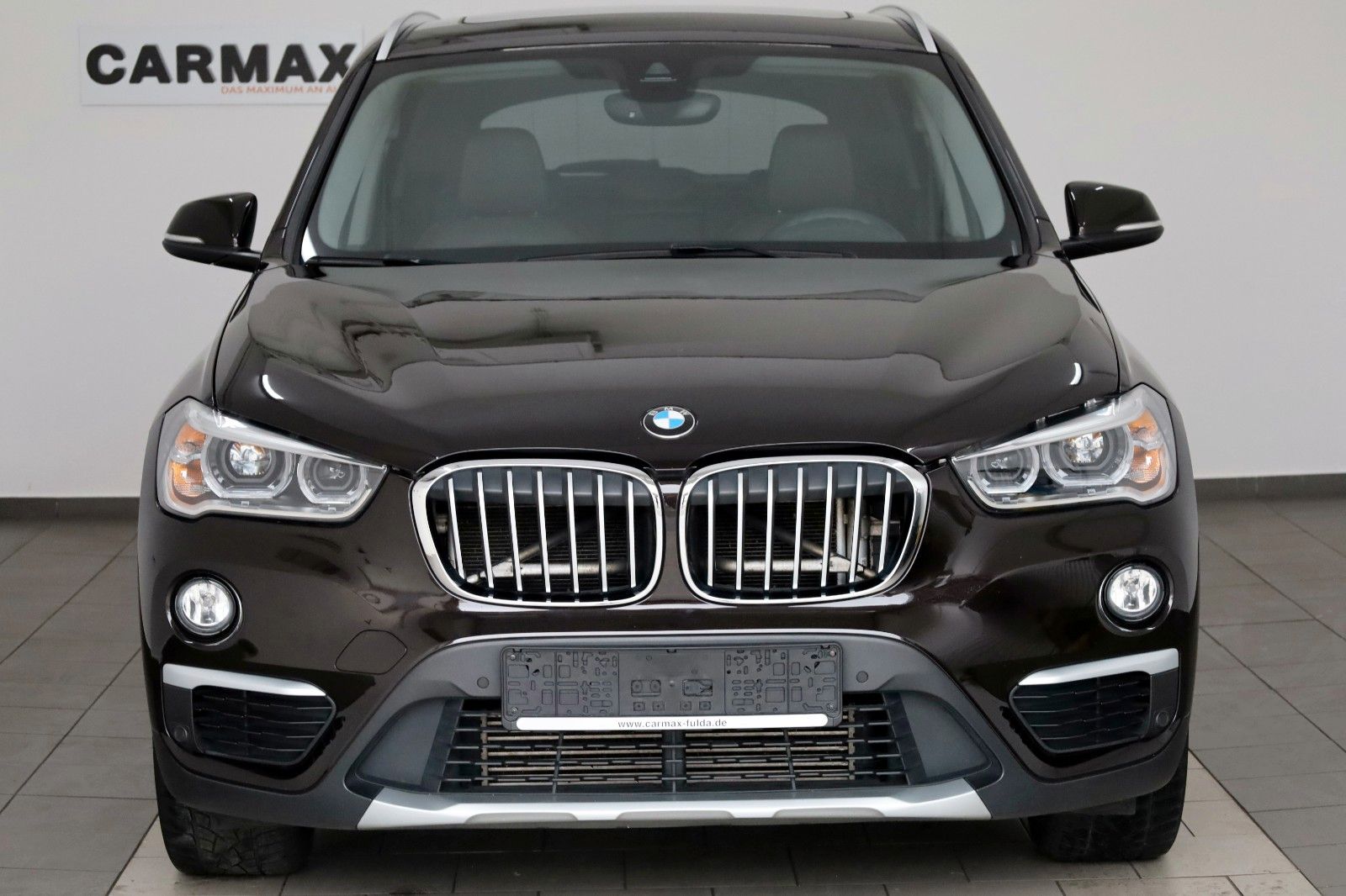 Fahrzeugabbildung BMW X1 xDrive 20 i xLine Leder,Navi,LED,Panorama,SH