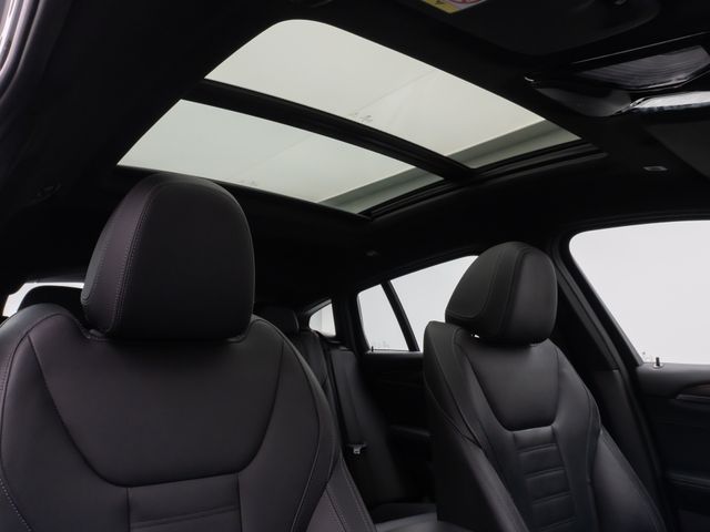 Foto Nummer 31: BMW X4