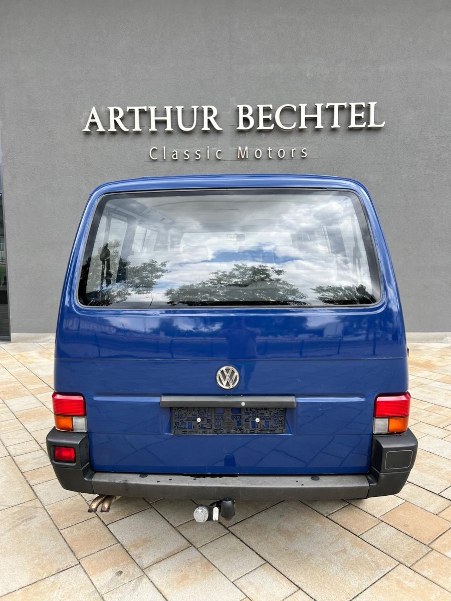 Volkswagen T4 Bus Oldtimer 