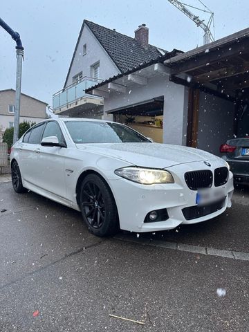 BMW 530D F10 | M-Paket | Kamera | SchHeft ...