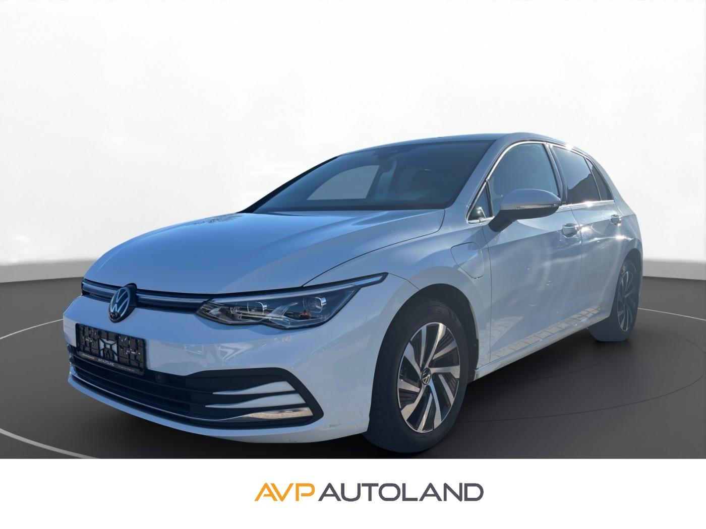 Volkswagen Golf VIII 1.4 TSI DSG eHybrid Style | NAVI | AHK