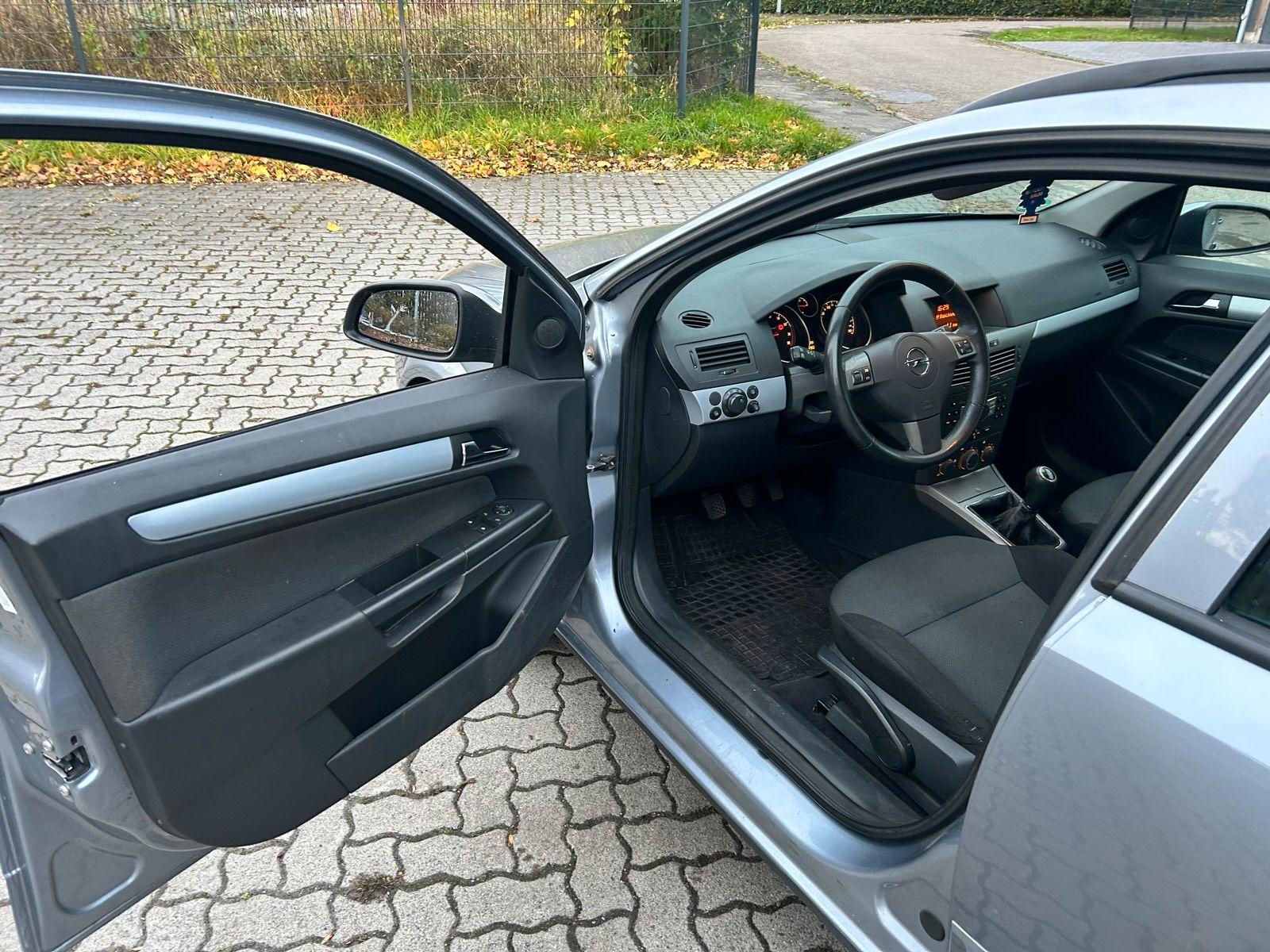 Opel Astra 2006 — photo 7