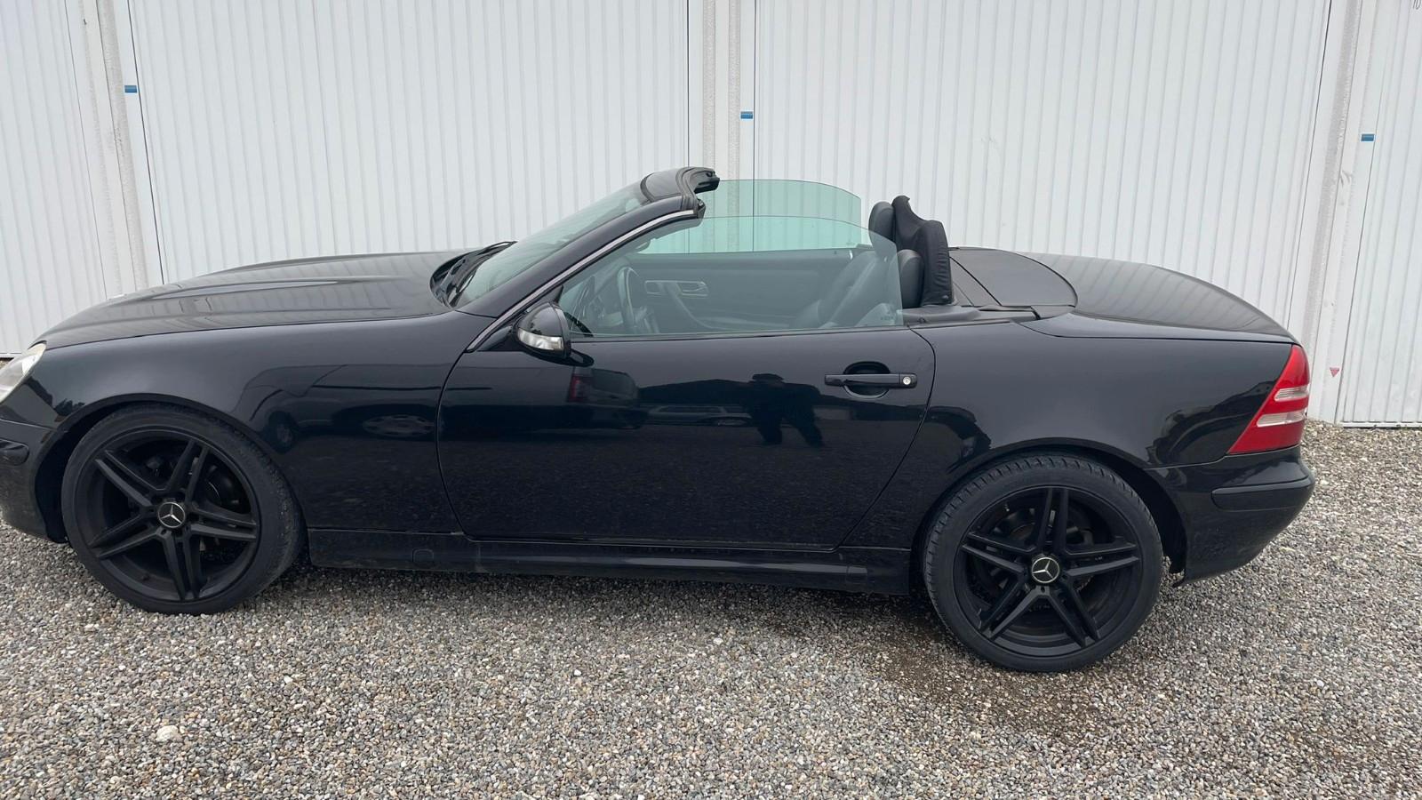 Mercedes-Benz SLK200 Kompr 255/35/18" schwarz a+i Leder TÜVneu