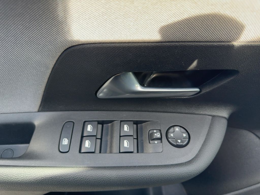 Fahrzeugabbildung Opel Mokka RÜCKFAHRK. SITZHEIZUNG
