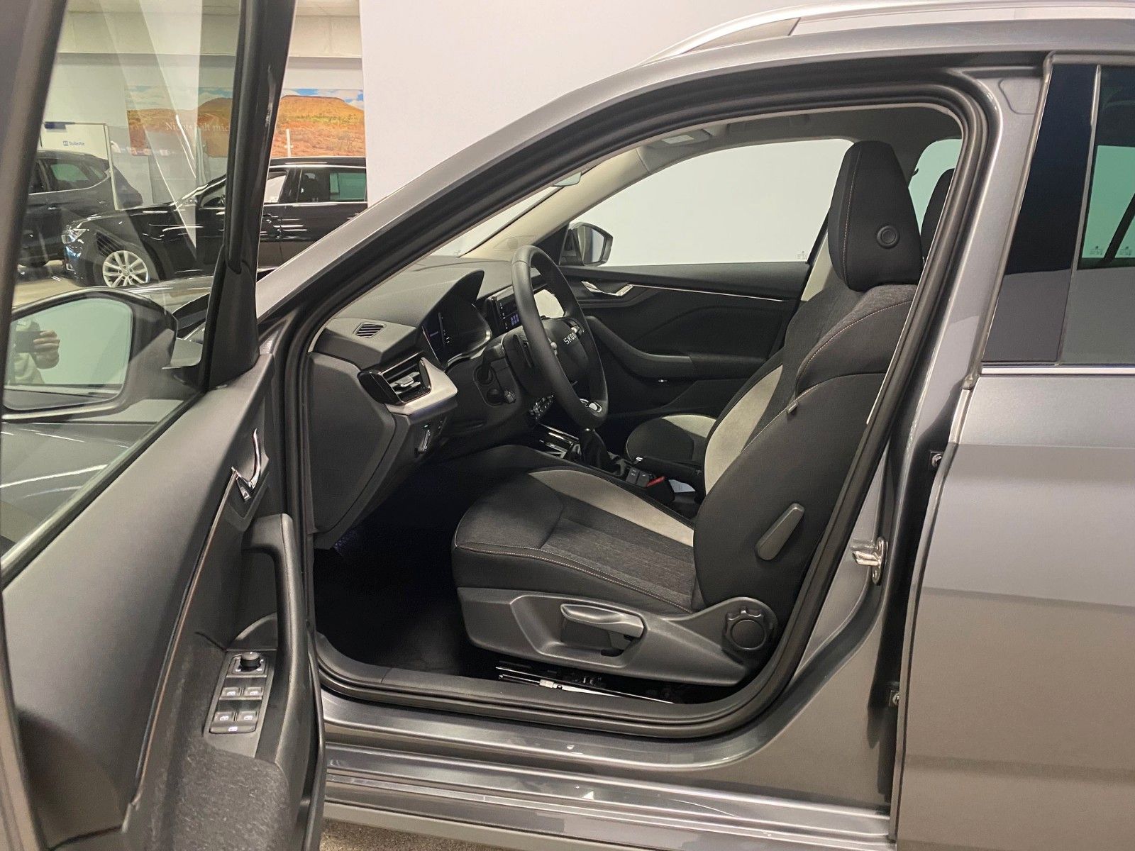 Fahrzeugabbildung SKODA Kamiq 1.0 TSI 85kW DSG Selection ACC+elek.Heck