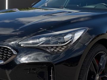 KIA Stinger - 7