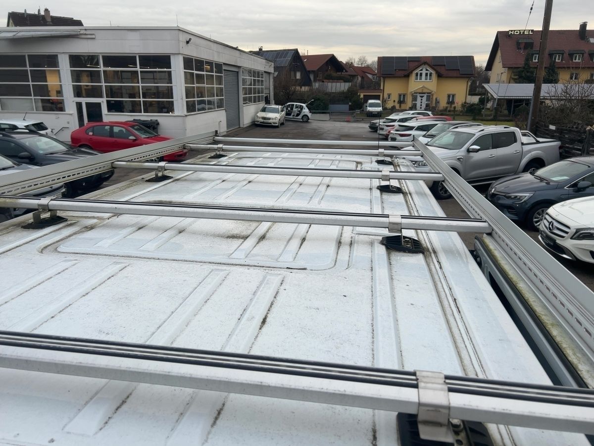 Fahrzeugabbildung Renault Master Kasten L2H2 3,3t dCi 150 Automatic AHK