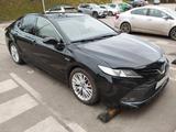 Toyota Camry 2,5-l-VVT-i Hybrid Executive Auto Exec... - Toyota Camry: Limousine