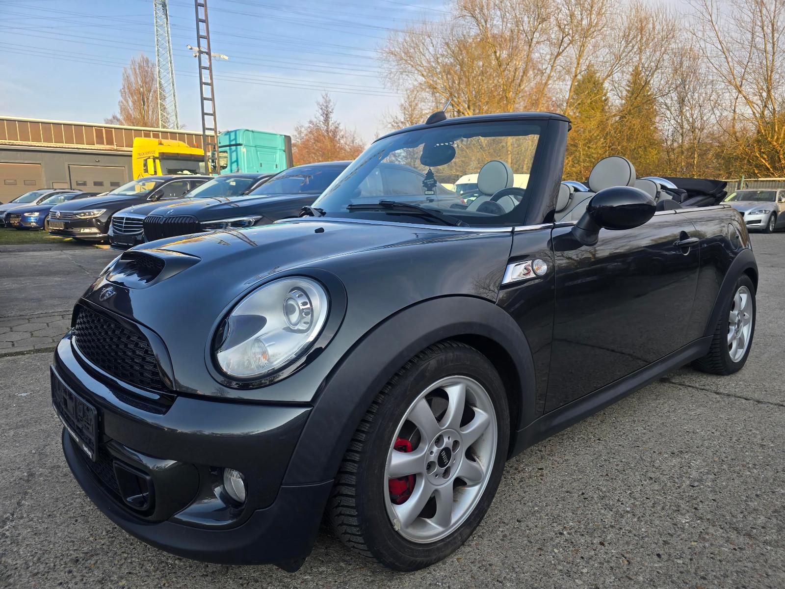 MINI Cooper S Cabrio Automatik Xenon-Leder