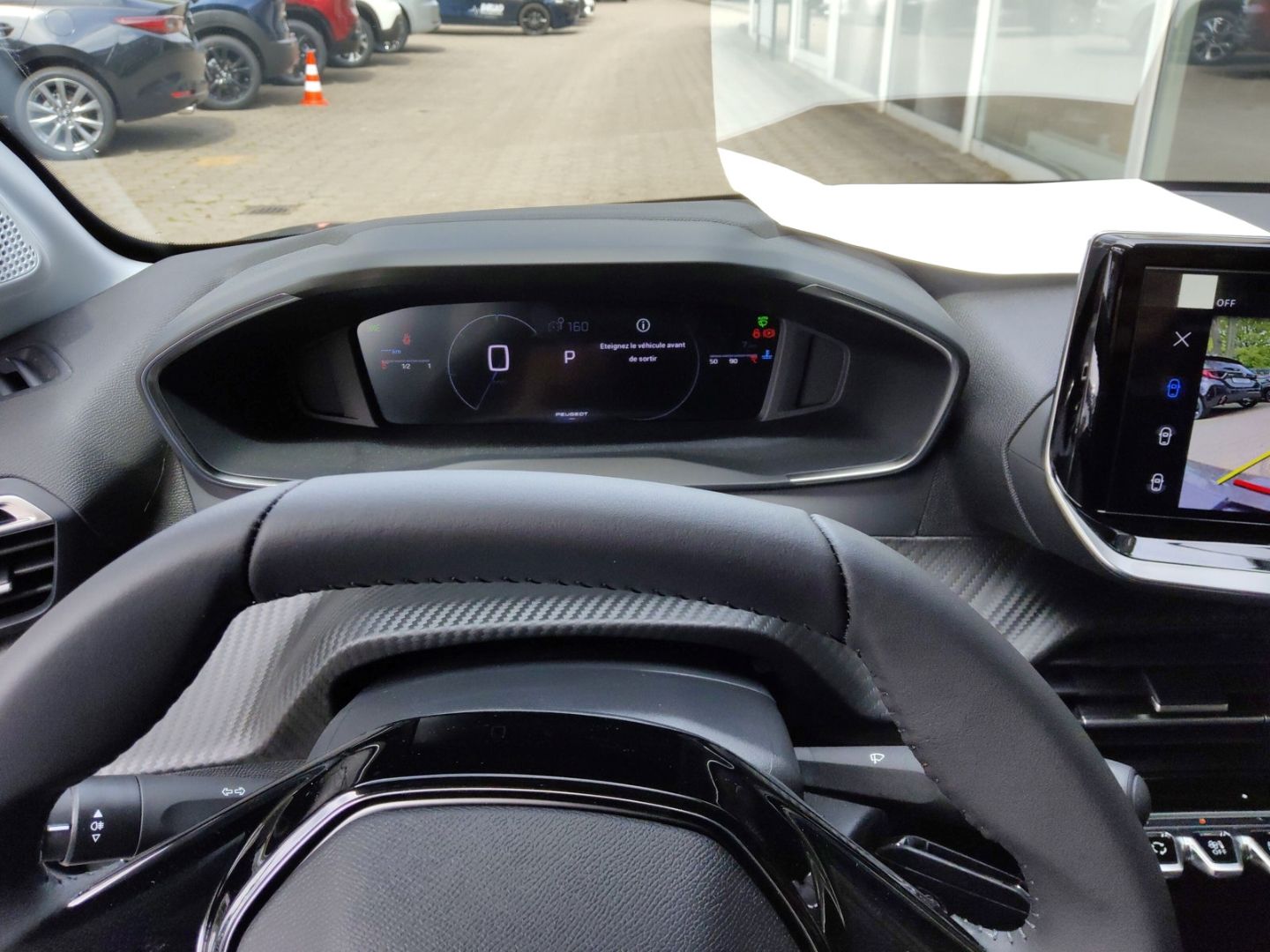 Peugeot 208 - Bild 12