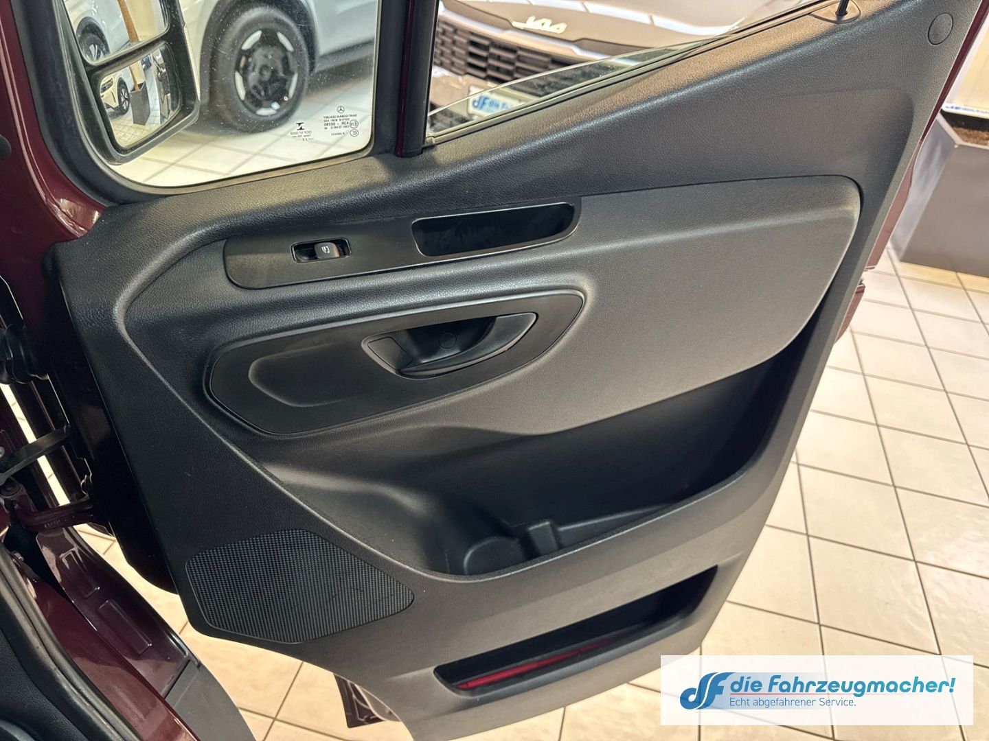 Fahrzeugabbildung Mercedes-Benz Sprinter III Kasten FWD 211 CDI L2 DAB Tel.-Vorb
