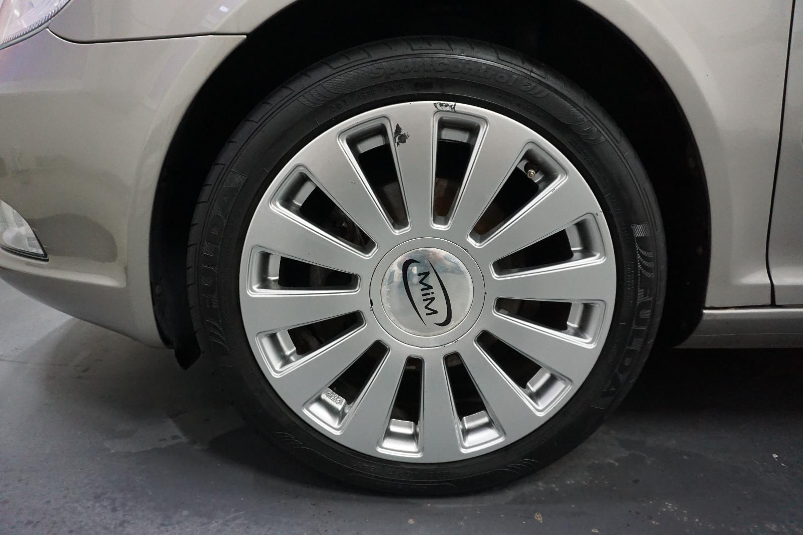 Skoda Octavia 2009 — photo 25