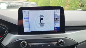 Fahrzeugabbildung Ford Focus Lim. Cool & Connect