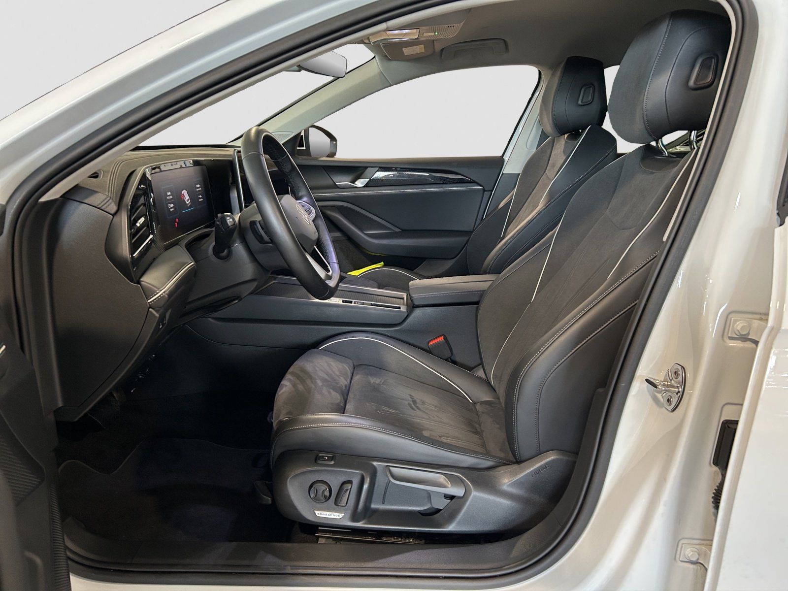 Volkswagen Passat Variant - Bild 13