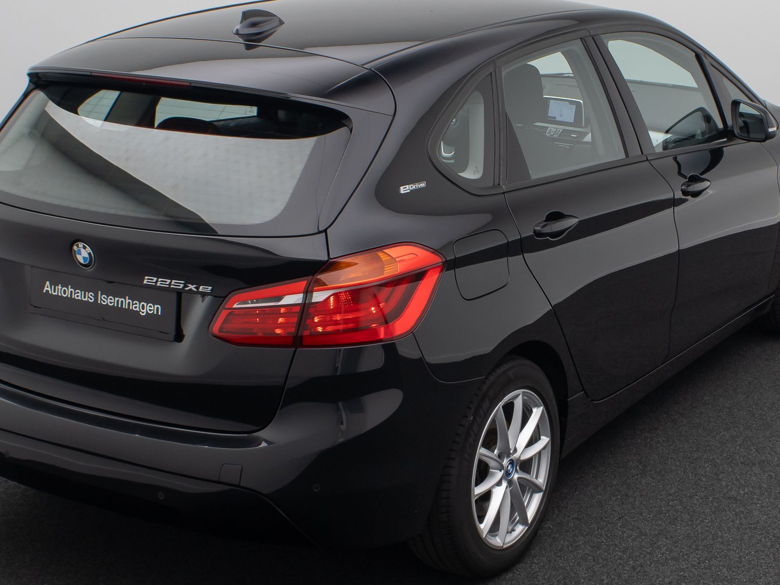 Fahrzeugabbildung BMW 225xe iPerf  Active Tourer Navi Geschwindig Touc